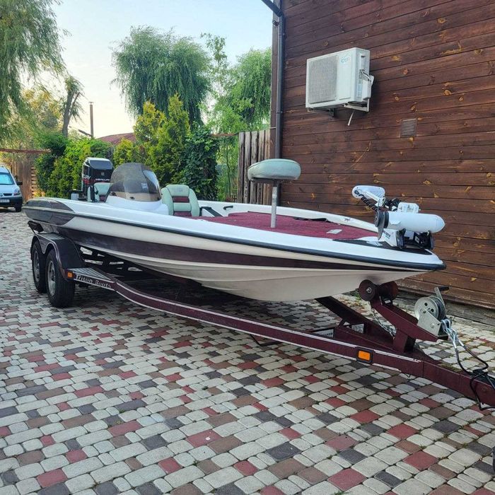 Лодка Triton TR21 Америка човен катер