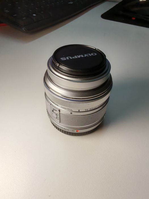 Olympus Pen lite e-pl5 z obiektywem  14-42