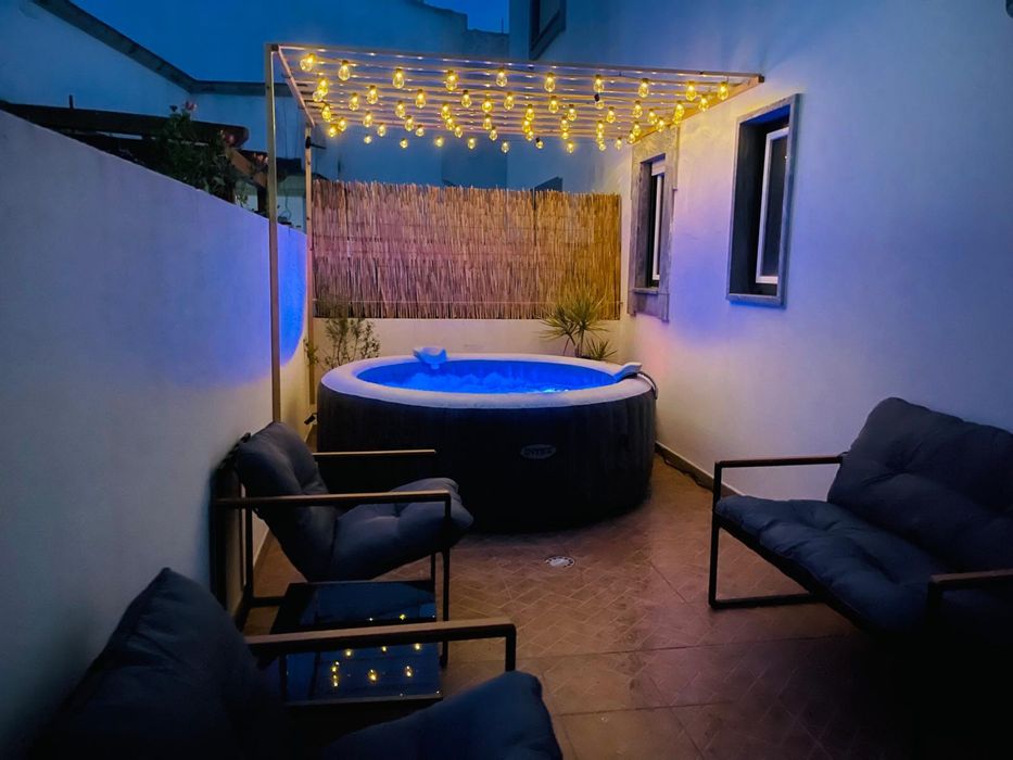 Jacuzzi ate 40° + Luzes de Led + Kit Limpeza e aspirador (NA GARANTIA)