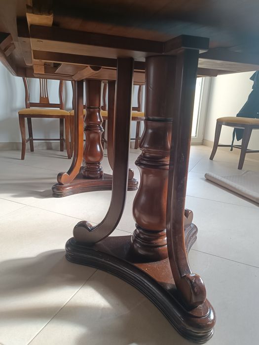 Mesa de sala e ou cozinha + 6 cadeiras