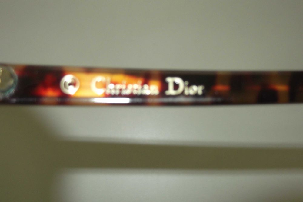 óculos de sol Christian Dior com certificado