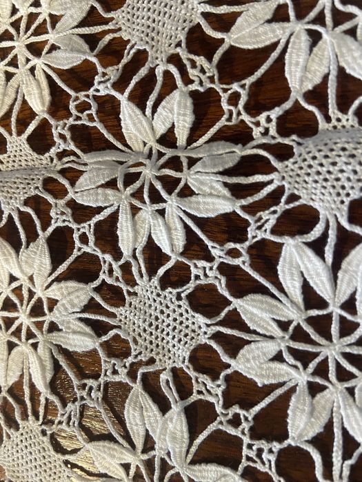 Naperons de quarto em renda de bilros