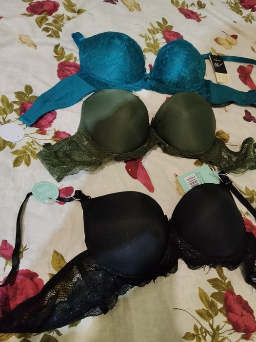 Бюсгалтер 38 В нові