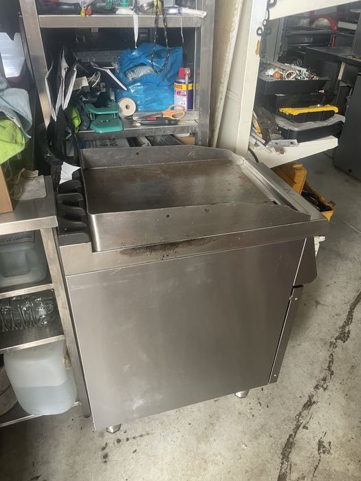 Grelhador eléctrica de chapa - Seminovo