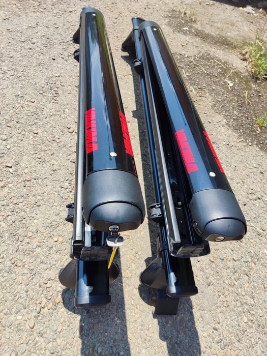 Рилінги автомобільні(універсальні) Yakima JetStream (аеродинамічні)