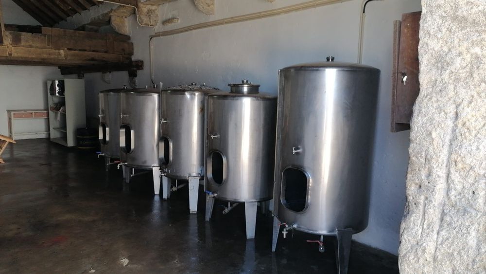 Cubas de inox para vinho