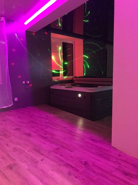 Klimatyczny apartament z prawdziwym jacuzzi