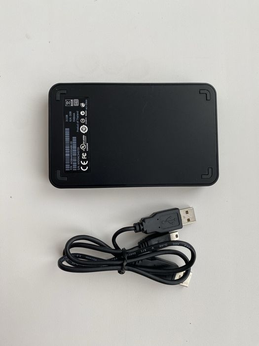 Жорсткий диск Western Digital 500GB WDBAAR5000ABK-00