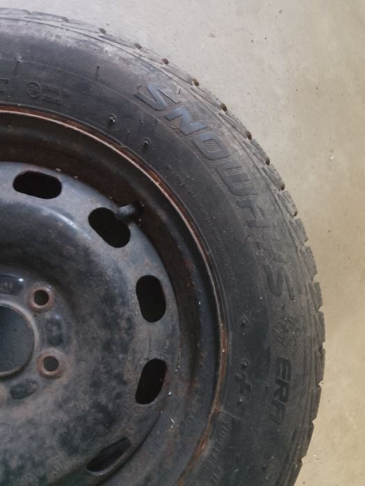 Koło z felgą 195/65R15