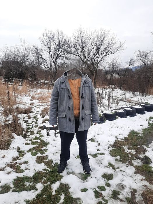 Продам демисизоное пальто