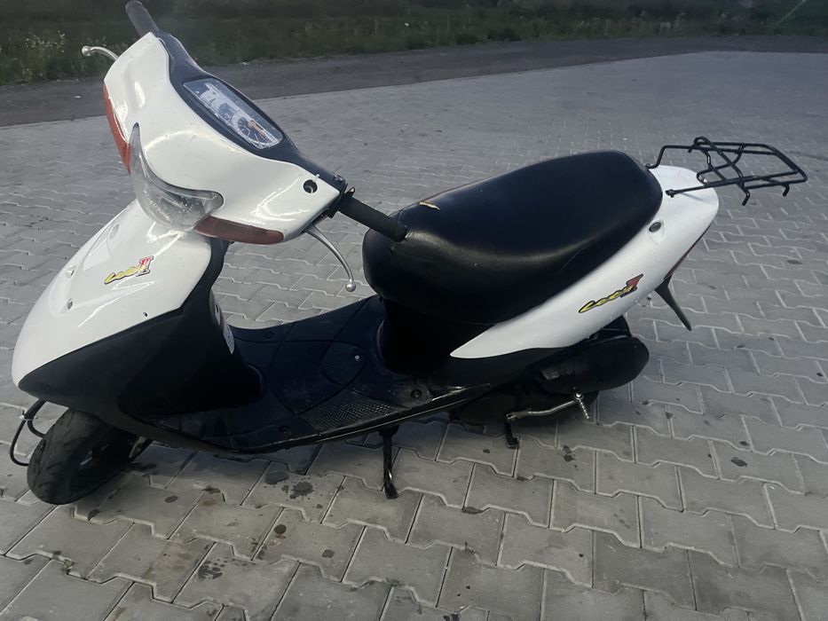 Скутер сузукі летс 3