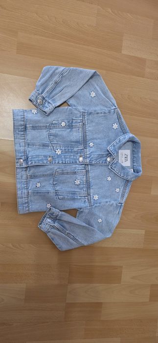 Продам  джинсову куртки Zara   Reserved 110 у віддміному стані