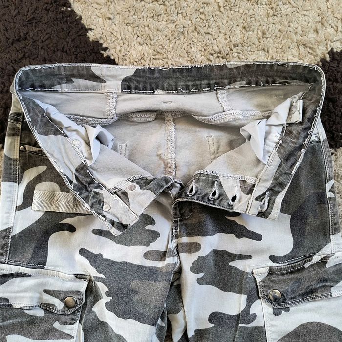 spodnie chłopięce moro joggery rozmiar S (152 cm)