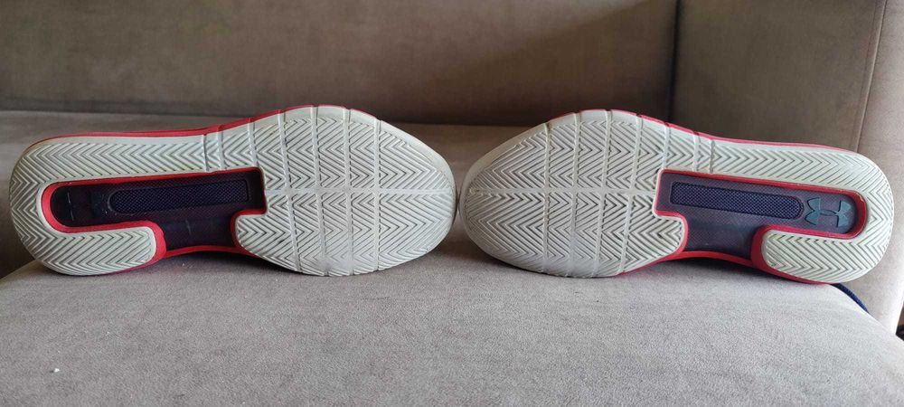 Sapatilhas Under Armour tam. 43 em estado novo