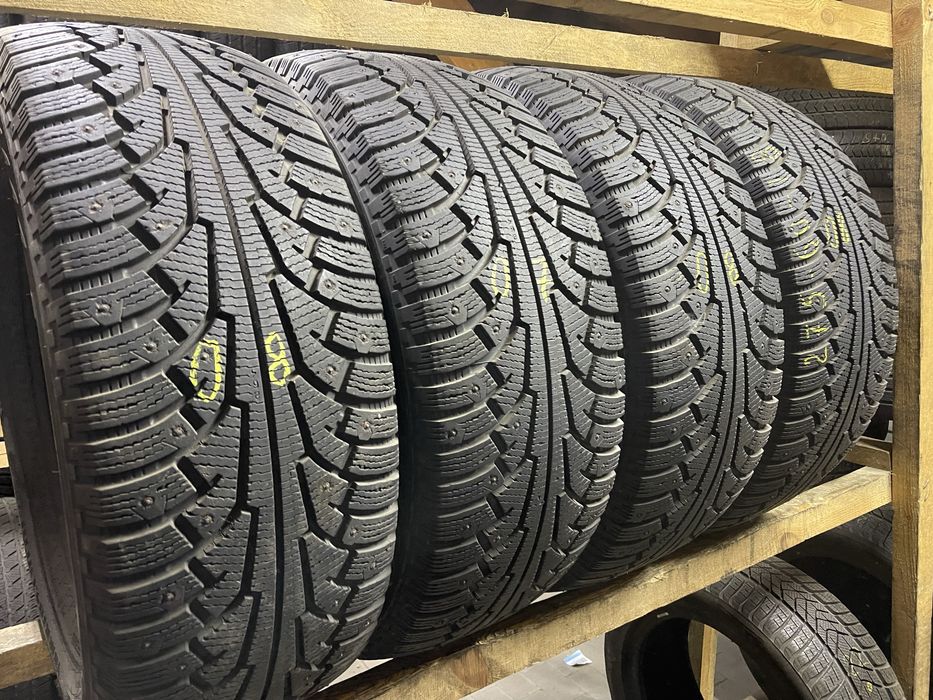 Шини зима 275/60R18 NOKIAN Hakkapeliitta 5 9мм 4шт як нові