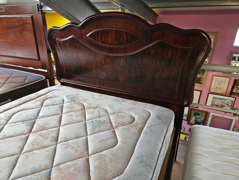 Óptima cama em madeira com estrado e colchão electrico - óptimo estad