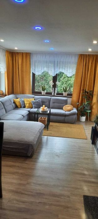 Sprzedam duży, ładny narożnik