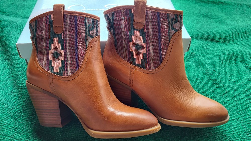 Botas senhora da marca Jessica Simpsonnovas 36