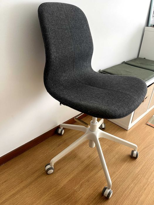 Vendo cadeira Ikea LÅNGFJÄLL em ótimo estado