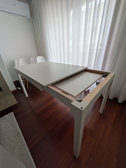 Mesa extensível branca
