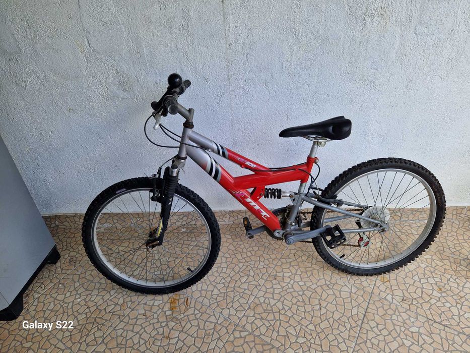Bicicleta roda 17 em perfeito estado pronta a andar região de Coimbra.