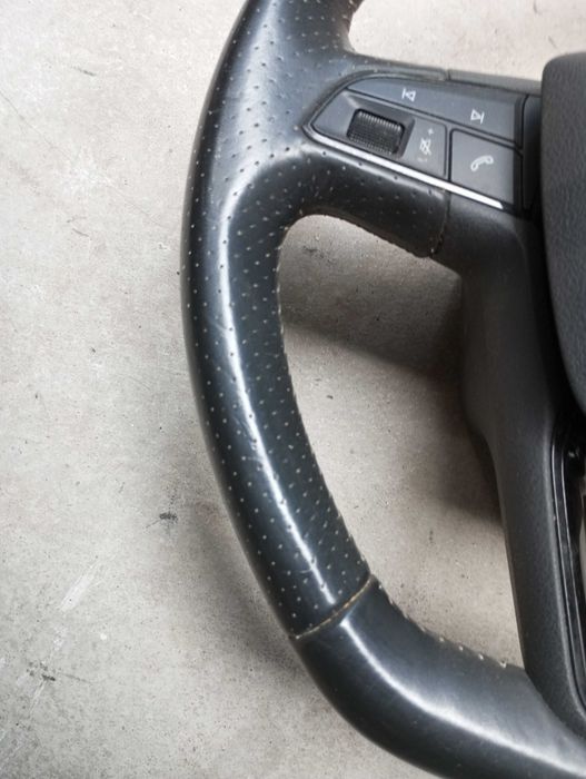 Volante Seat Leon 5f cupra com Airbag