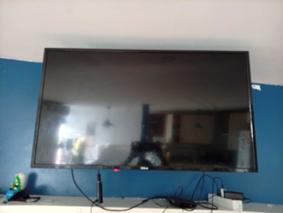 televisão à venda