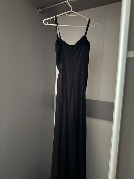 Атласна сукня