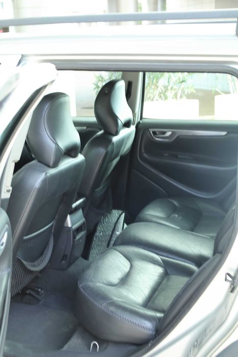Volvo XC70 D5 AWD – 492.427 km – Bom Estado