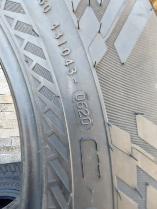 Продам шини, резину, колеса Nokian 255/65/17