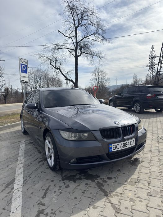 BMW E90-318d-N47.