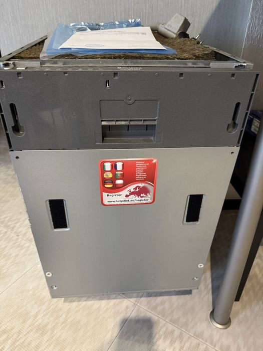 Посудомийка вбудована Ariston