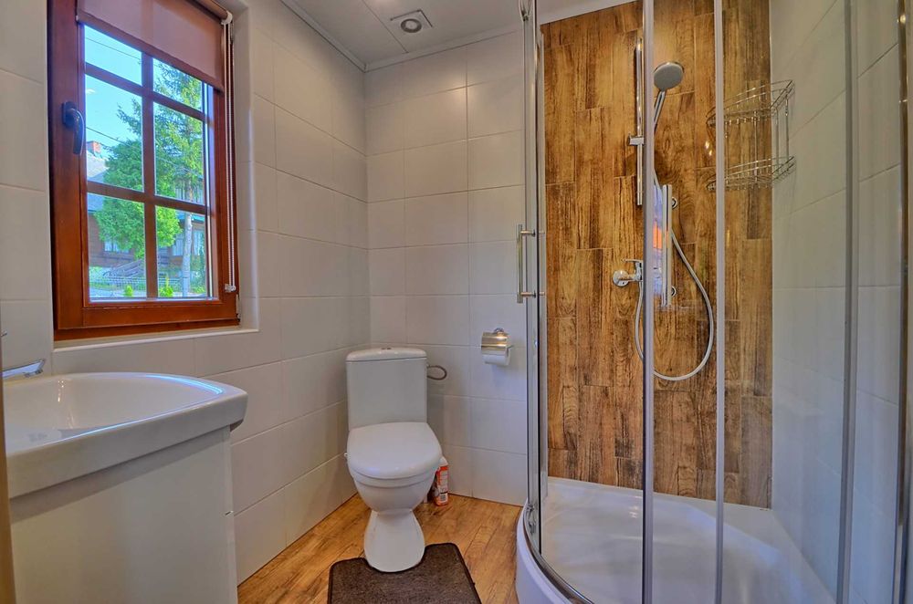 DOMKI NA WCZASOWEJ :)apartament domek Szczyrk jacuzzi  sauna centrum