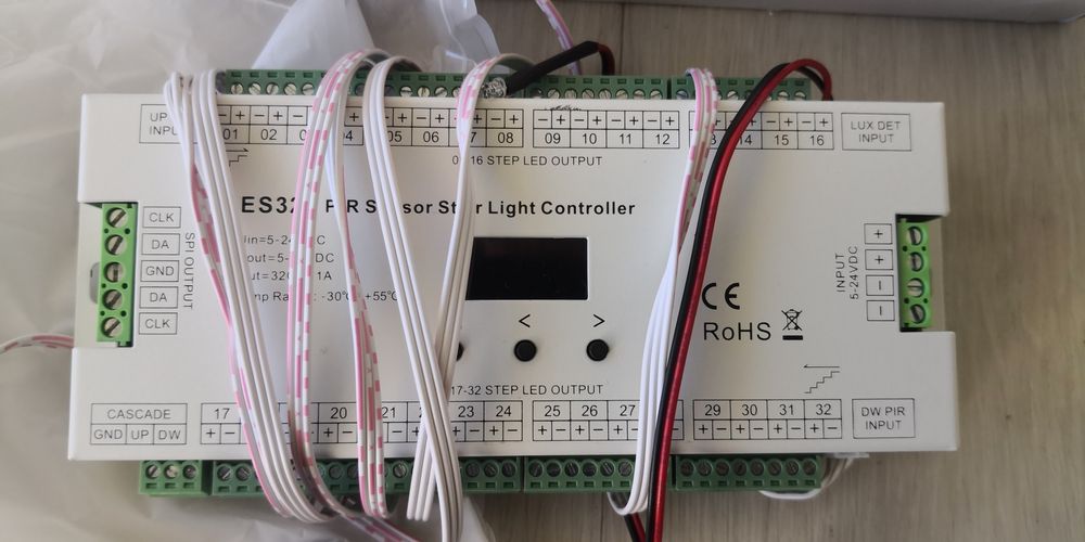 Controlador de luzes de escada