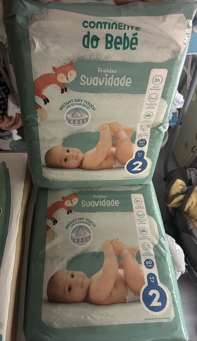 Conjunto de Fraldas - novas e embaladas