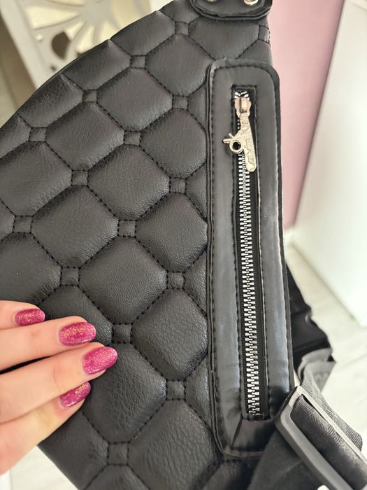 Nowa nerka Calvin Klein