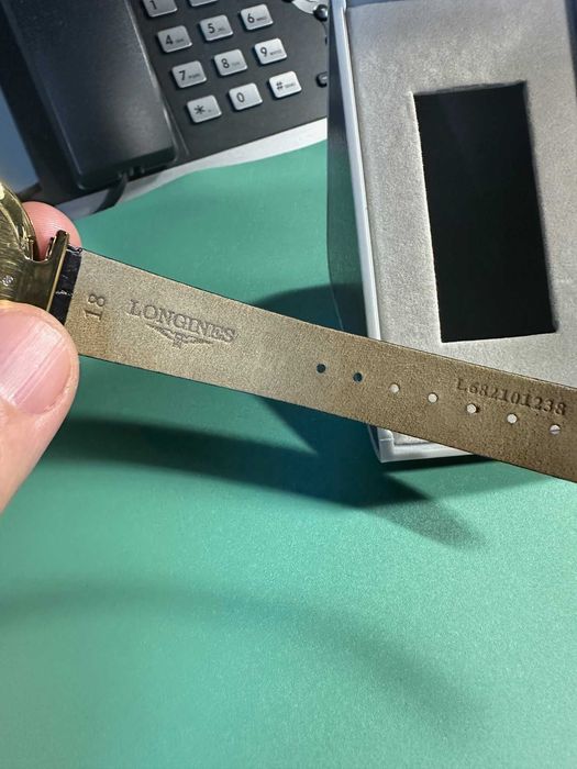 Longines Le Grande Classique Biała tarcza / Skóra Ø33mm nowy pasek