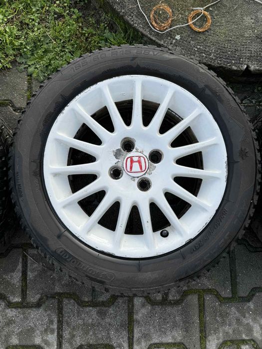 Opony wielosezonowe 185/60/R15 2023r z felgami