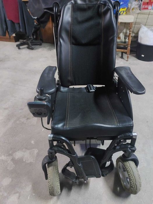 Cadeira Eletrica- Invacare kite