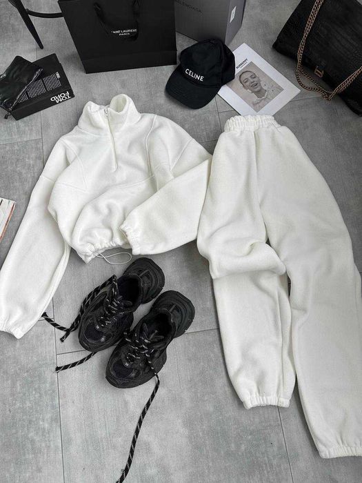 Жіночий теплий флісовий костюм кофта на затяжках штани джогери з флісу