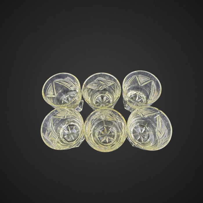 Kryształowe kieliszki do wódki likieru żółte szlif B51/051502