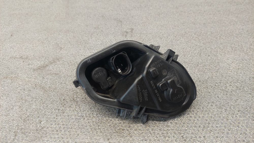 Suporte lâmpada direito SEAT Leon (5F1)