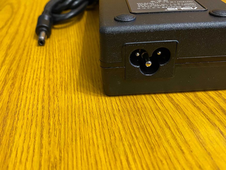 Зарядка,Блок живлення для ноутбука Asus 120W 19V 6.3A 5.5*2.5 мм