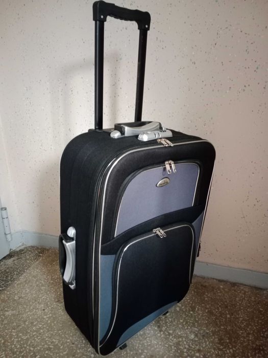 Walizka podróżna 60cmx45cmx20cm