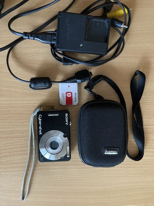 Sony Cybershot DSC-W70-Black