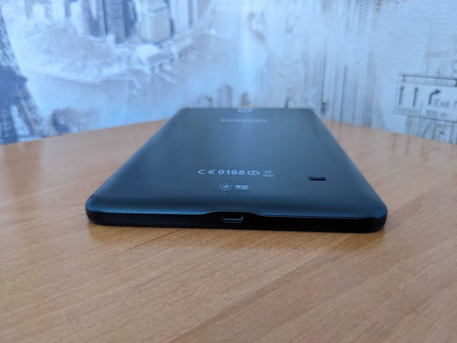Планшет Samsung Galaxy Tab 4 SM-T231 3G Черный