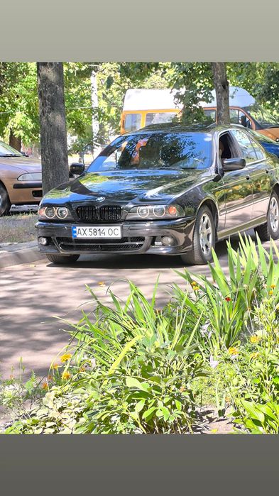 Продам  БМВ е39.