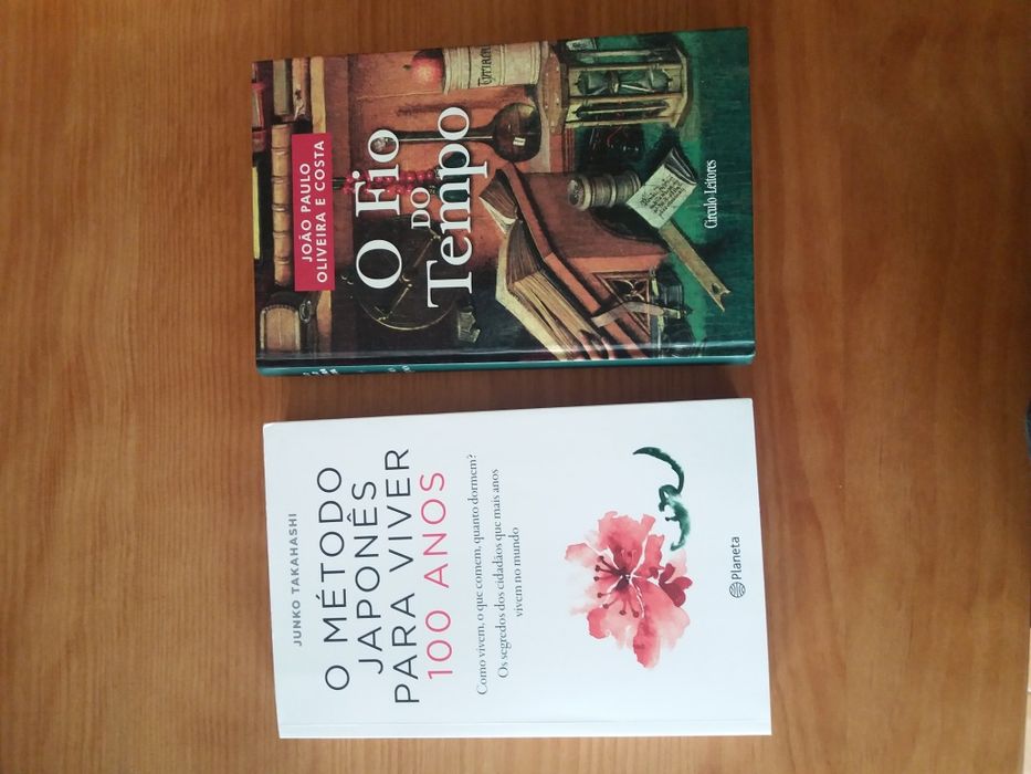 Vários livros com vários preços