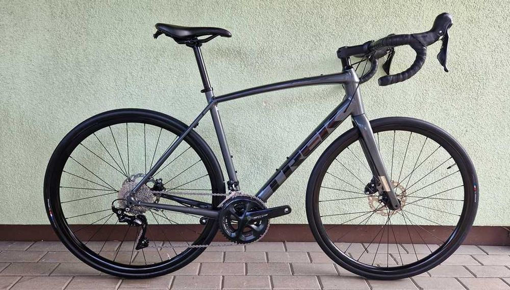 TREK domane AL5 105 11s sztywne osie gravel r56 hydraulika