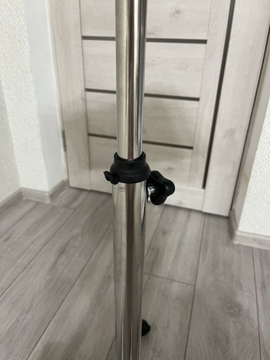 Тележка стойка подставка  для наращивания волос  стол для наращивания